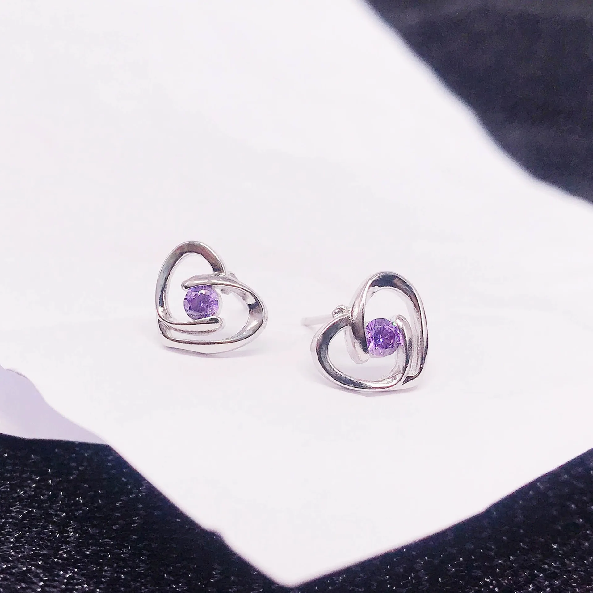 1 Set 925 Sterling Silver Earrings for Women Prasiolite Crystal Zircon Small Mini Earring Piercing Earings Studs Jewelry Brincos
1 Set 925 Sterling Silver Earrings for Women Prasiolite Crystal Zircon Small Mini Earring Piercing Earings Studs Jewelry Brincos