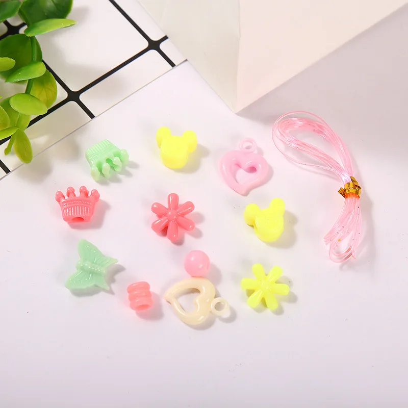 50 pieces of children's DIY beaded toys parent-child interactive decorative ornaments toys
50 pieces of children's DIY beaded toys parent-child interactive decorative ornaments toys