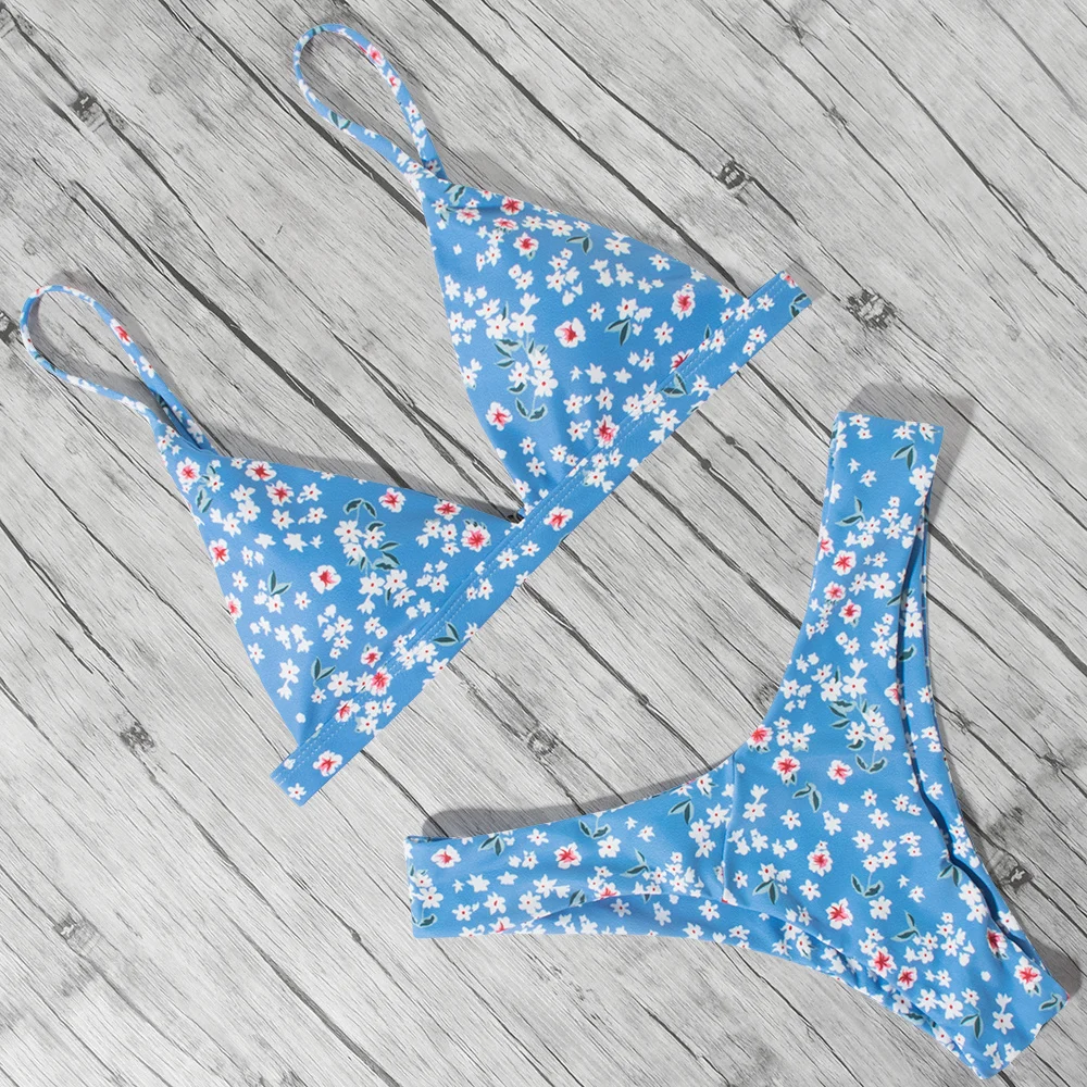 Sexy Bikini Micro Tie Dye Bikini 2021 Two Pieces Solid Swimsuit Women Push Up Swimming Suit For Women Summer Mini Bikini Set
Sexy Bikini Micro Tie Dye Bikini 2021 Two Pieces Solid Swimsuit Women Push Up Swimming Suit For Women Summer Mini Bikini Set