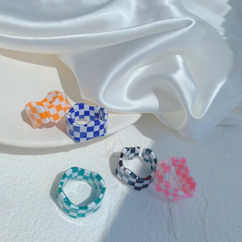 Colorful Transparent Acrylic Resin Rings for Women Korean Style Summer Sweet Cute Geometric Round Open Ring Wedding Jewelry Gift
Colorful Transparent Acrylic Resin Rings for Women Korean Style Summer Sweet Cute Geometric Round Open Ring Wedding Jewelry Gift