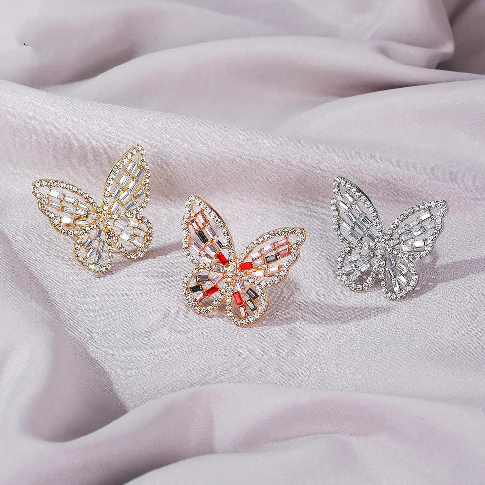 Zircon hollow butterfly ring light luxury ring adjusted ring Banquet accessories rings for women Aesthetic jewelry alloy
Zircon hollow butterfly ring light luxury ring adjusted ring Banquet accessories rings for women Aesthetic jewelry alloy