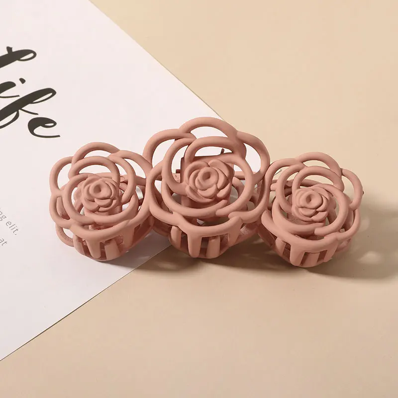 ncmama Korea Solid Retro Hollow Rose Flower Hair Claws Clip Acrylic Hairpins Headwear Barrettes Girls Hair Accessories Headbands 
ncmama Korea Solid Retro Hollow Rose Flower Hair Claws Clip Acrylic Hairpins Headwear Barrettes Girls Hair Accessories Headbands