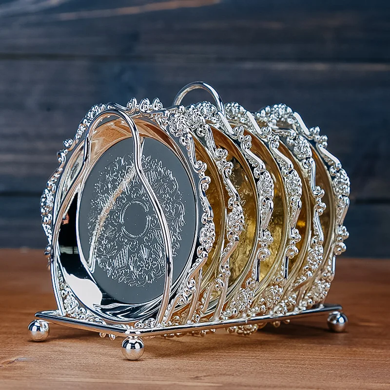 European Style Retro Zinc Alloy Silver-plated Gold-plated Pattern Coaster Palace Coaster Classical Cocktail Metal Coaster
European Style Retro Zinc Alloy Silver-plated Gold-plated Pattern Coaster Palace Coaster Classical Cocktail Metal Coaster