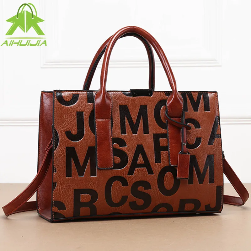 Fashion Womens High Capacity Shoulder Bags Letter Design Messenger Bag 2021 New High Quality Pu Leather Travel Women Handbag
Fashion Womens High Capacity Shoulder Bags Letter Design Messenger Bag 2021 New High Quality Pu Leather Travel Women Handbag