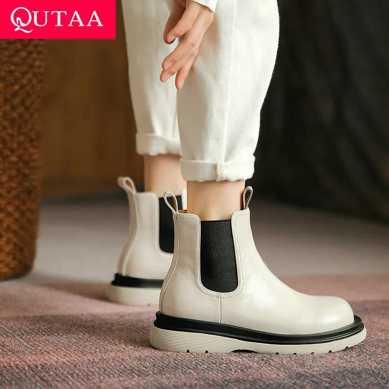 QUTAA 2022 Genuine Leather Ankle Boots Winter Square Heel Mixed Color Women Shoes Round Toe Ladies Short Boots Size 34-39
QUTAA 2022 Genuine Leather Ankle Boots Winter Square Heel Mixed Color Women Shoes Round Toe Ladies Short Boots Size 34-39