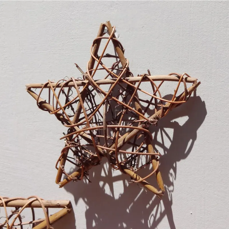 Natural Plants Rattan Five-pointed Stars Shape DIY Hanging Ornament Xmas Tree Pendant Decoration Supplies For Home Wedding Party 
Natural Plants Rattan Five-pointed Stars Shape DIY Hanging Ornament Xmas Tree Pendant Decoration Supplies For Home Wedding Party