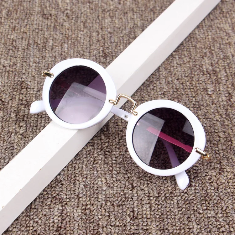 Cute Round Sunglasses for Children Retro Anti-UV Goggles Outdoor Kids Boys Girls Summer Beach Holiday Eyewear
Cute Round Sunglasses for Children Retro Anti-UV Goggles Outdoor Kids Boys Girls Summer Beach Holiday Eyewear