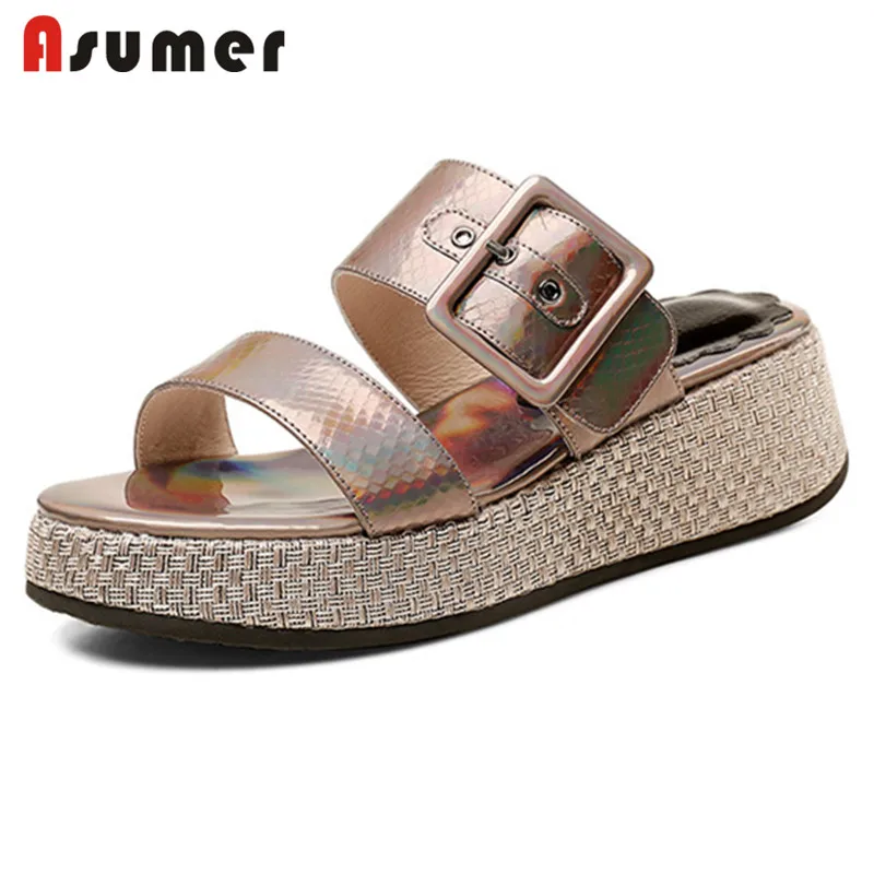 Asumer 2021 Top Quality Flat Platform Slipper Women Shoes Genuine Leather Slipper Buckle Fashion Cool Comfortable Casual Shoes
Asumer 2021 Top Quality Flat Platform Slipper Women Shoes Genuine Leather Slipper Buckle Fashion Cool Comfortable Casual Shoes