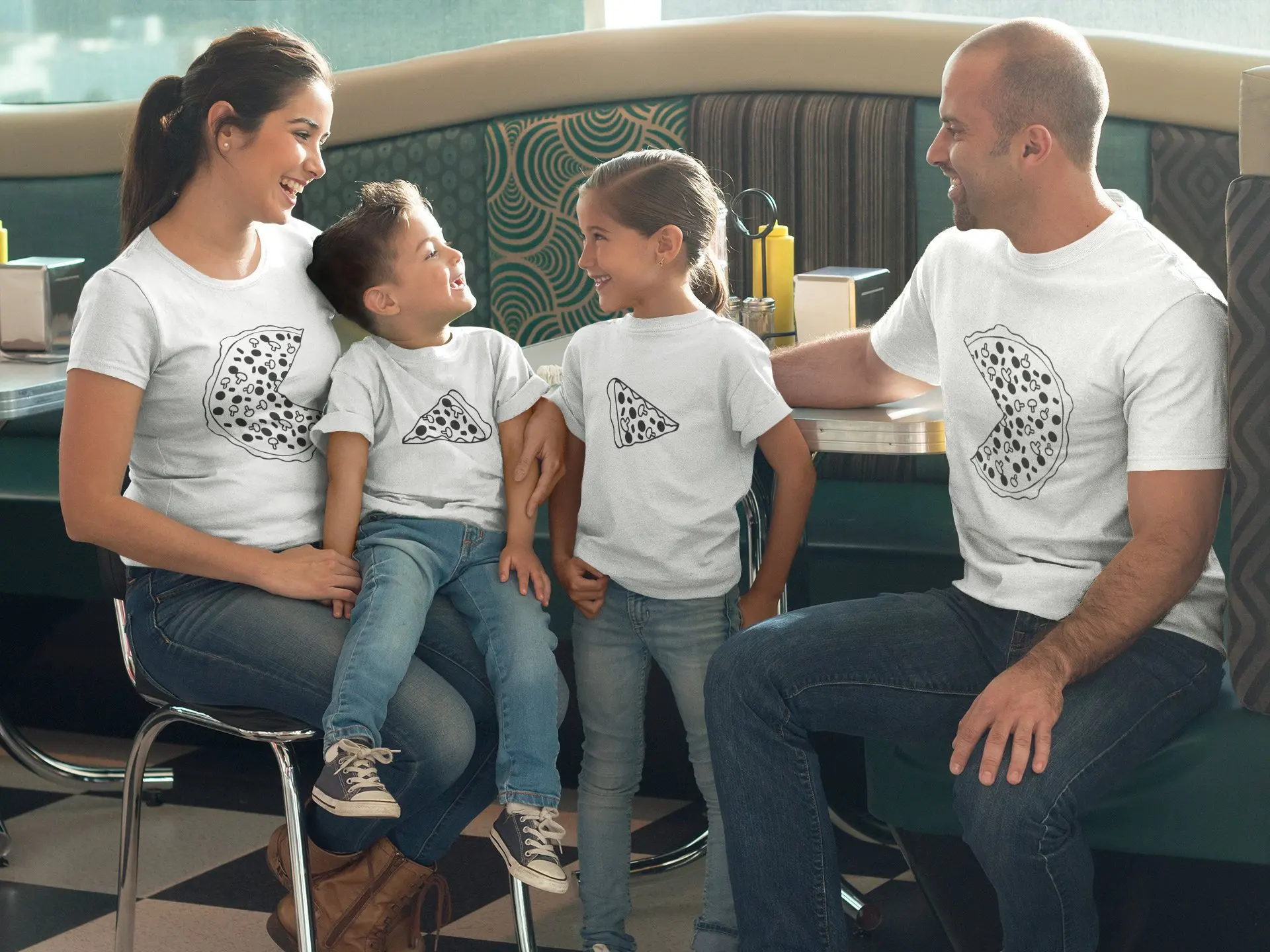 Mom and Daughter Matching Clothes Pizza Funny Top Family Matching Tee 2020 Fashion Pizza Print Big Sister Mommy and Me Shirt
Mom and Daughter Matching Clothes Pizza Funny Top Family Matching Tee 2020 Fashion Pizza Print Big Sister Mommy and Me Shirt