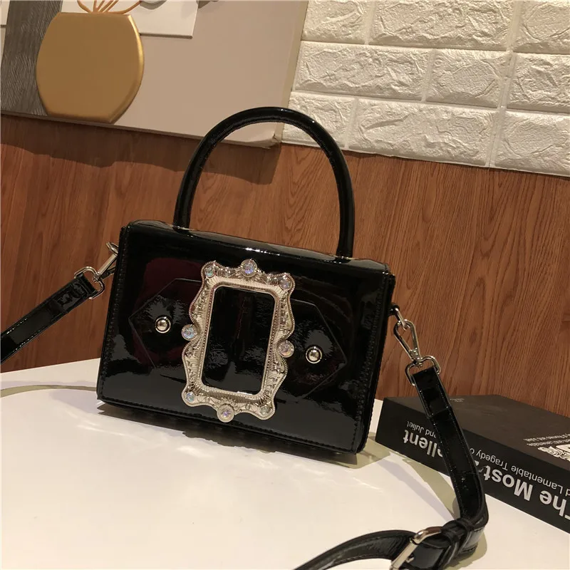 Classic Vintage Small Square Bags for Women Luxury Fashion Diamond Shoulder Crossbody Bags High-quality Genuine Leather Handbags 
Classic Vintage Small Square Bags for Women Luxury Fashion Diamond Shoulder Crossbody Bags High-quality Genuine Leather Handbags