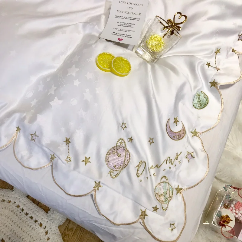 White Blue Pink Starry Sky Embroidery Satin Like Silk Cotton Bedding Set Jacquard Duvet Cover Bed Linen Fitted Sheet Pillowcases
White Blue Pink Starry Sky Embroidery Satin Like Silk Cotton Bedding Set Jacquard Duvet Cover Bed Linen Fitted Sheet Pillowcases