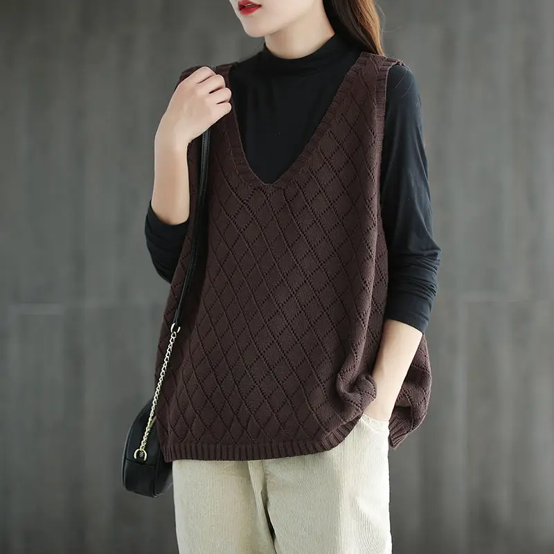 2022 Spring And Autumn New Fashion Retro V-neck Loose Casual All-match Large Knitted Sweater Cardigan Solid Color Top Ladies
2022 Spring And Autumn New Fashion Retro V-neck Loose Casual All-match Large Knitted Sweater Cardigan Solid Color Top Ladies