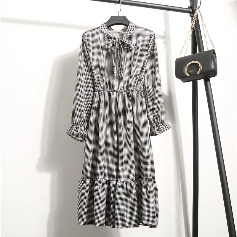 Elegant Dress Flower Print Long Sleeve Bow High Waist Shirt Dress 2020 Women Casual Spring Vintage Summer Midi Dress Vestidos
Elegant Dress Flower Print Long Sleeve Bow High Waist Shirt Dress 2020 Women Casual Spring Vintage Summer Midi Dress Vestidos
