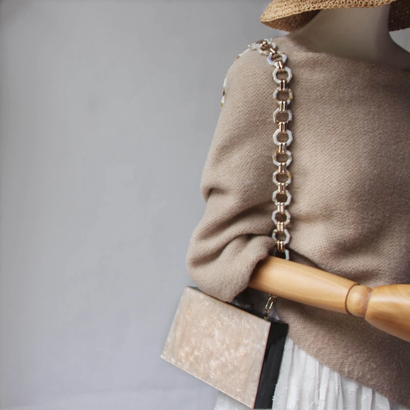 High Quality Design Wedding Bags Fashion Women Handbags Champagne Cute Acrylic Luxury Party Evening Bags Casual Box Clutch Purse
High Quality Design Wedding Bags Fashion Women Handbags Champagne Cute Acrylic Luxury Party Evening Bags Casual Box Clutch Purse