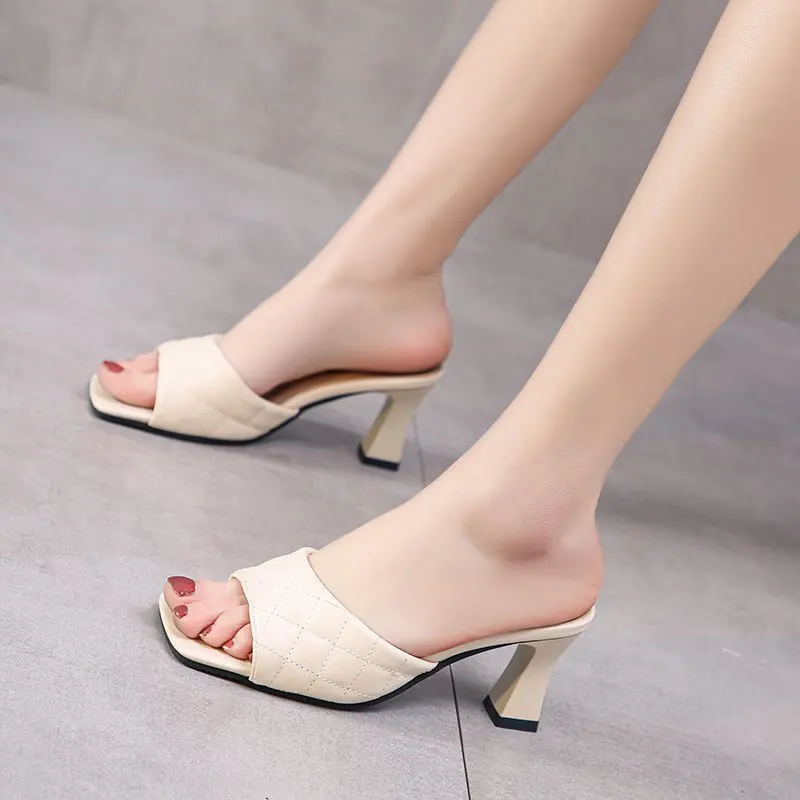 Rhinestone high heels stiletto slippers ladies summer party shoes ladies fashion open-toed sandals all-match durable trend
Rhinestone high heels stiletto slippers ladies summer party shoes ladies fashion open-toed sandals all-match durable trend
