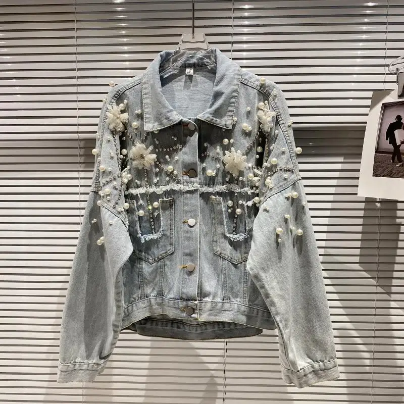 Spring Coats Fashion Women’s Diamond Denim Jackets Full Sleeve Loose Button Pearls Short Lapel Trend Ladies Loose Jean Coat 
Spring Coats Fashion Women’s Diamond Denim Jackets Full Sleeve Loose Button Pearls Short Lapel Trend Ladies Loose Jean Coat
