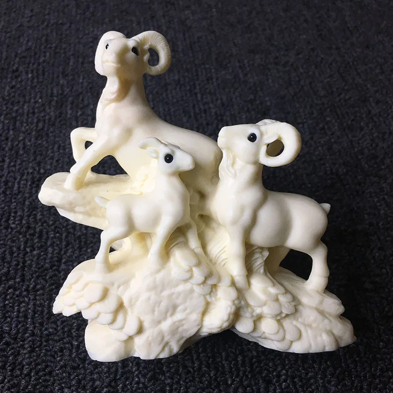Ivory Fruit Carving Sanyang Kaitai Home Office Handicraft Decoration Figurines Miniatures Ornaments Statues Sculptures
Ivory Fruit Carving Sanyang Kaitai Home Office Handicraft Decoration Figurines Miniatures Ornaments Statues Sculptures