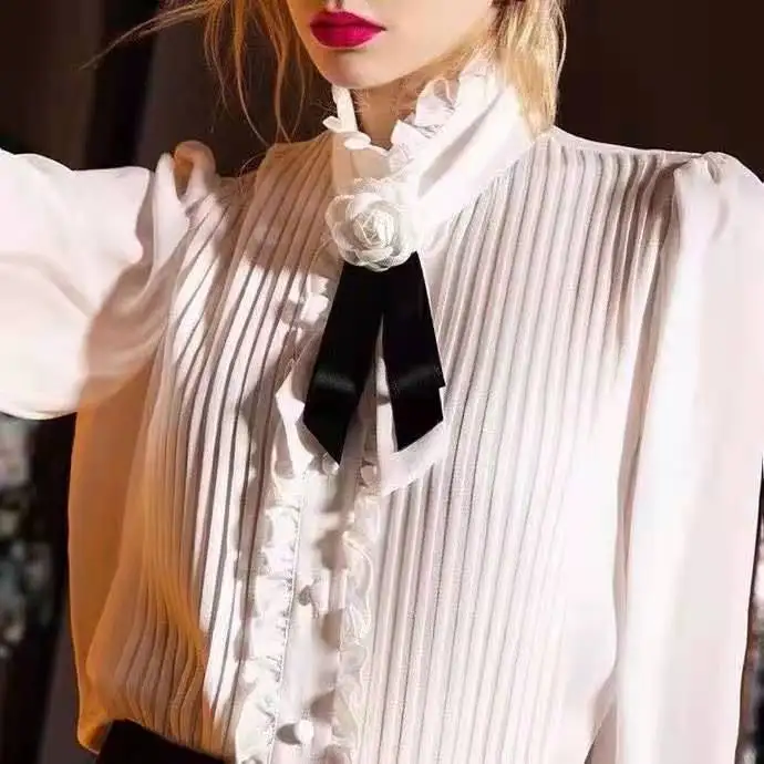 Top Quality New 100%Silk Shirts 2021 Spring Summer Blouses Women Bow Deco Ruffle Long Sleeve White Apricot Blouses Elegant Lady
Top Quality New 100%Silk Shirts 2021 Spring Summer Blouses Women Bow Deco Ruffle Long Sleeve White Apricot Blouses Elegant Lady