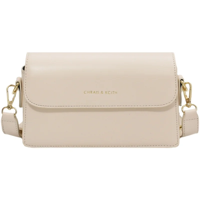 Niche Design Popular Handbags All-match 2021 New Fashion Messenger Bag High-end Square Bag Shoulder Bag Width: 21cm
Niche Design Popular Handbags All-match 2021 New Fashion Messenger Bag High-end Square Bag Shoulder Bag Width: 21cm