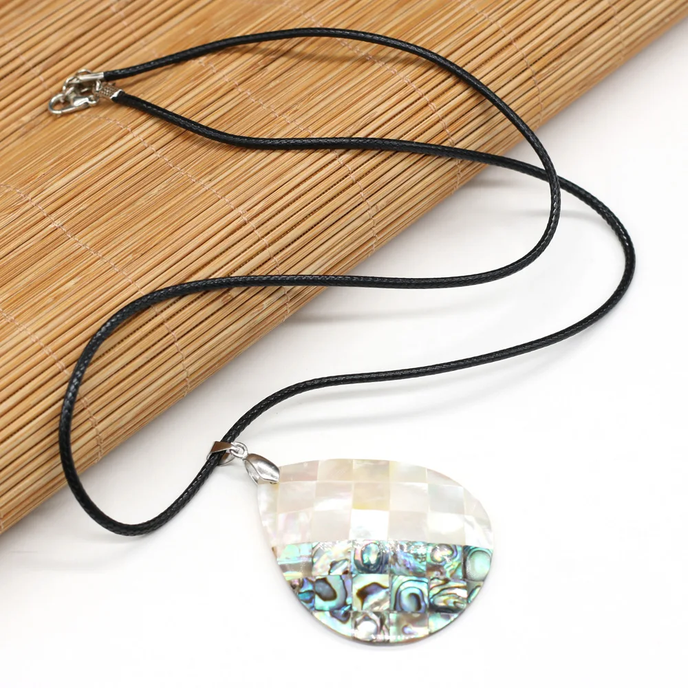 2021 Hot Selling Fashion Natural Shell Necklace Exquisite Personality High Quality Pendant Necklace Jewelry Pendant Size 40x50mm
2021 Hot Selling Fashion Natural Shell Necklace Exquisite Personality High Quality Pendant Necklace Jewelry Pendant Size 40x50mm