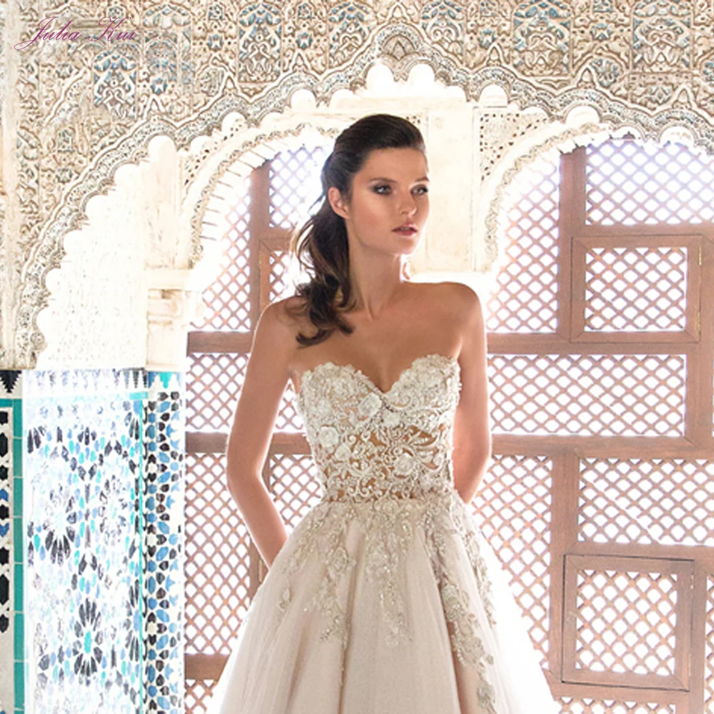 Julia Kui Elegant Tulle Wedding Dress A Line With Strapless Of Rhinestones And Beading Bride Dress
Julia Kui Elegant Tulle Wedding Dress A Line With Strapless Of Rhinestones And Beading Bride Dress