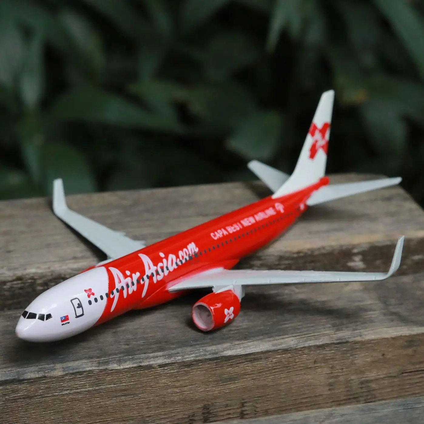 Air Asia B737 Aircraft Model 6" Aviation Metal Diecast Home Office Decoration Miniature Toys
Air Asia B737 Aircraft Model 6" Aviation Metal Diecast Home Office Decoration Miniature Toys