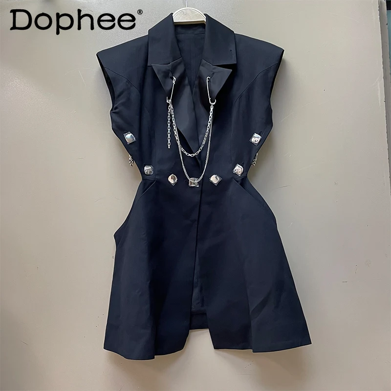 French Style High Waist Hollow Lapel Suit Dress for Women Chain Decoration Sleeveless Vest Bodycon Dress Summer New Fashion 2021
French Style High Waist Hollow Lapel Suit Dress for Women Chain Decoration Sleeveless Vest Bodycon Dress Summer New Fashion 2021