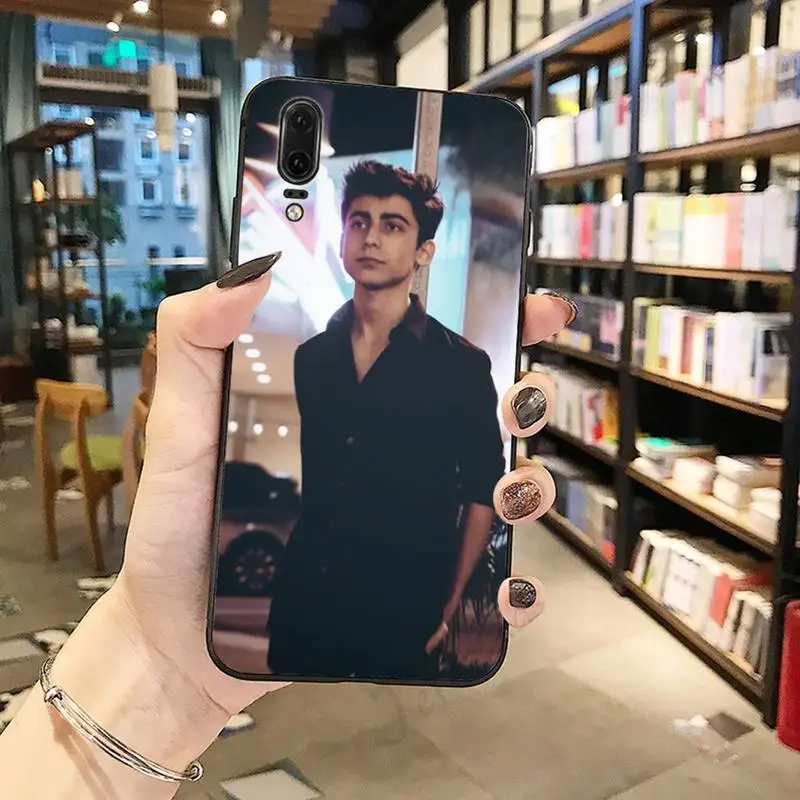 Famous actors Aidan Gallagher Cute boy Phone Case For Huawei honor Mate P 10 20 30 40 Pro 10i 9 10 20 8 x Lite
Famous actors Aidan Gallagher Cute boy Phone Case For Huawei honor Mate P 10 20 30 40 Pro 10i 9 10 20 8 x Lite