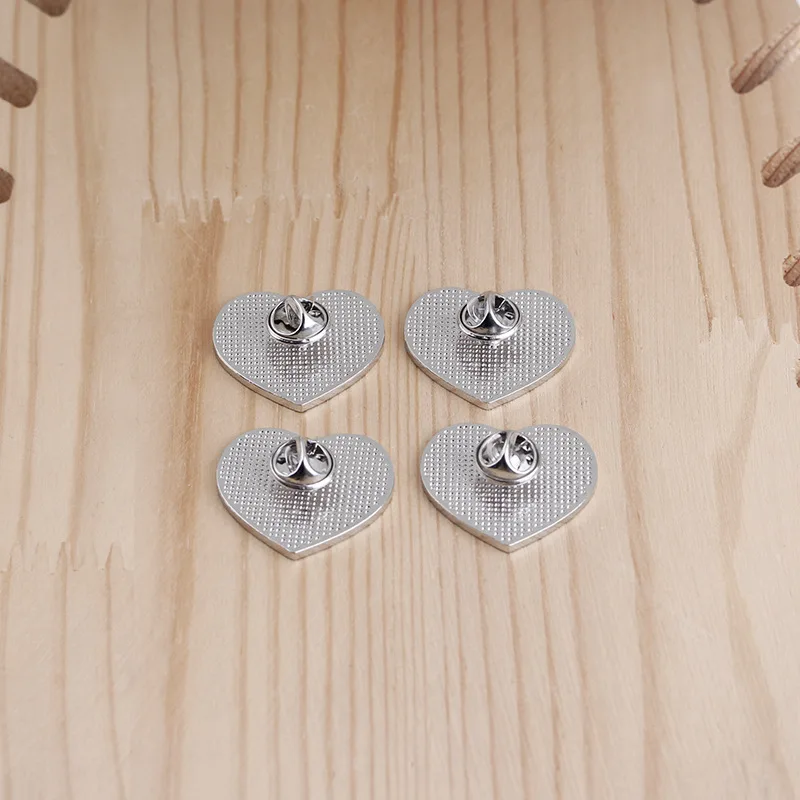 Fashion Simplicity Brooch Heart Shape Letter Student Lovers Dripping-Oil Pins All-Match Cowboy Clothes Jewelry Gift
Fashion Simplicity Brooch Heart Shape Letter Student Lovers Dripping-Oil Pins All-Match Cowboy Clothes Jewelry Gift