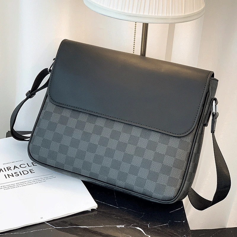 Fashion Brand Luxury Men's Shoulder Bag PU Leather Plaid Designer Crossbody Message Bags Business Handbags For Men Bolso
Fashion Brand Luxury Men's Shoulder Bag PU Leather Plaid Designer Crossbody Message Bags Business Handbags For Men Bolso