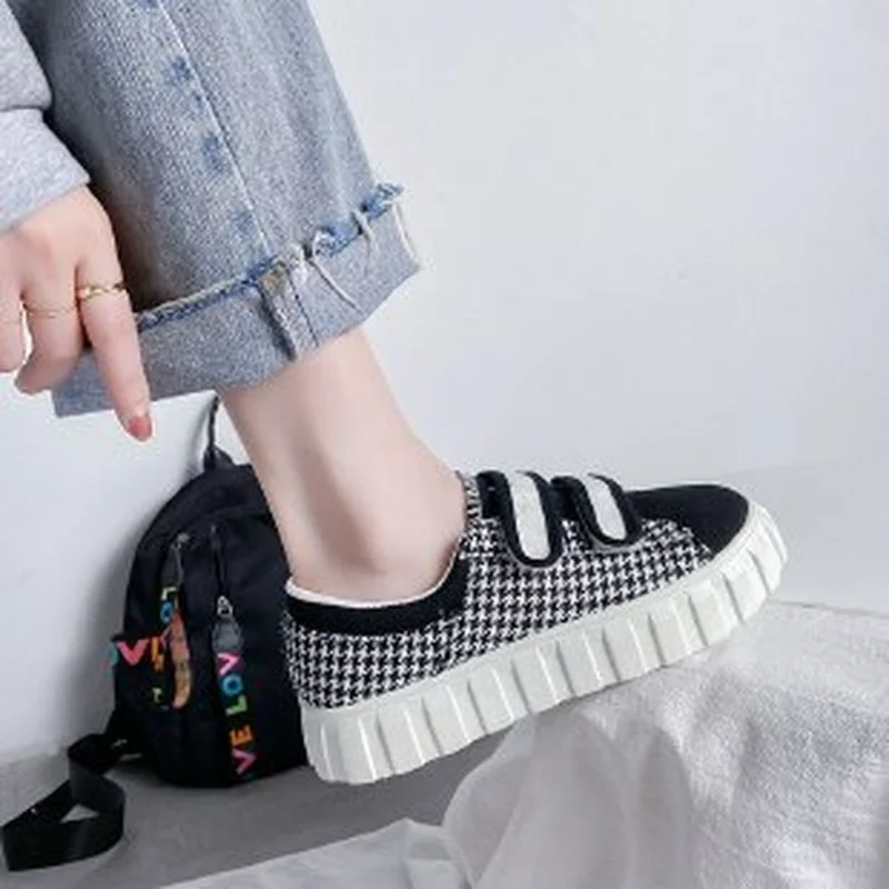Women's Sports Shoes Fashion Women's Sneakers 2021 Canvas Sneakers Platform Grid Women's Flats Shoes Women Comfortable
Women's Sports Shoes Fashion Women's Sneakers 2021 Canvas Sneakers Platform Grid Women's Flats Shoes Women Comfortable