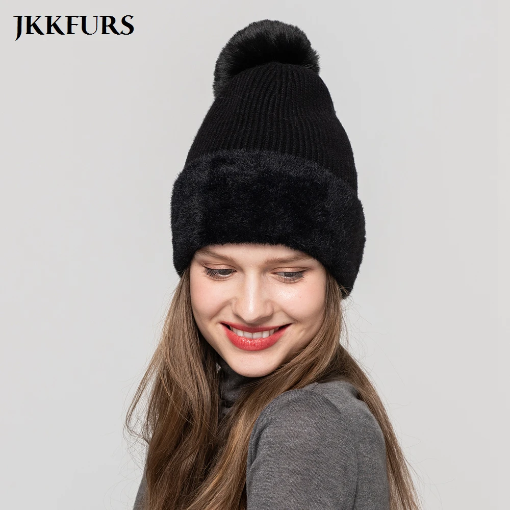 

New Women's Pompom Hat Knitted Acrylic Beanies With Faux Fur Balls Thick Warm Soft Ladies Hat Fake Fur Pompoms Beanie Hats S7630
