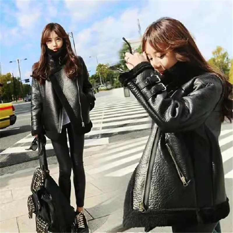 Fashion Streetwear Ladies Leopard Pu Fur Jacket Plus Sizes 2021 Loose Faux Leather Jacket Warm Furry Teddy Coat For Winter
Fashion Streetwear Ladies Leopard Pu Fur Jacket Plus Sizes 2021 Loose Faux Leather Jacket Warm Furry Teddy Coat For Winter