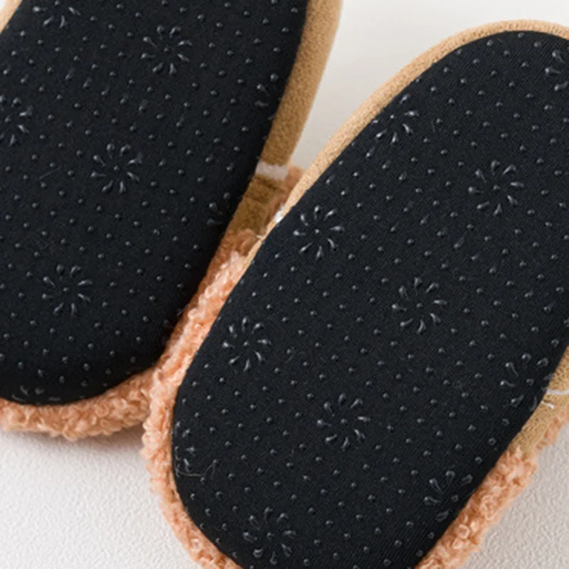 Baby Shoes Prewalker Toddler Baby Crawling Shoes Newborn Boy Girl Lamb Slippers Trainers Fur Winter Cartoon Animal First Walker 
Baby Shoes Prewalker Toddler Baby Crawling Shoes Newborn Boy Girl Lamb Slippers Trainers Fur Winter Cartoon Animal First Walker