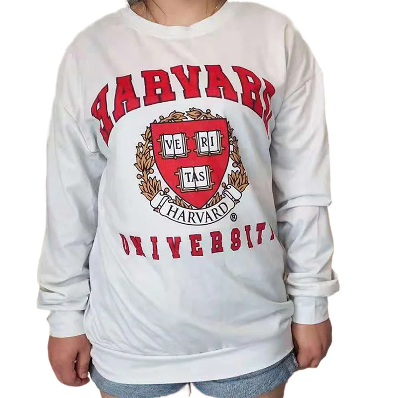 Свитшот женский оверсайз с длинным рукавом и круглым вырезом 
Свитшот женский оверсайз с длинным рукавом и круглым вырезом