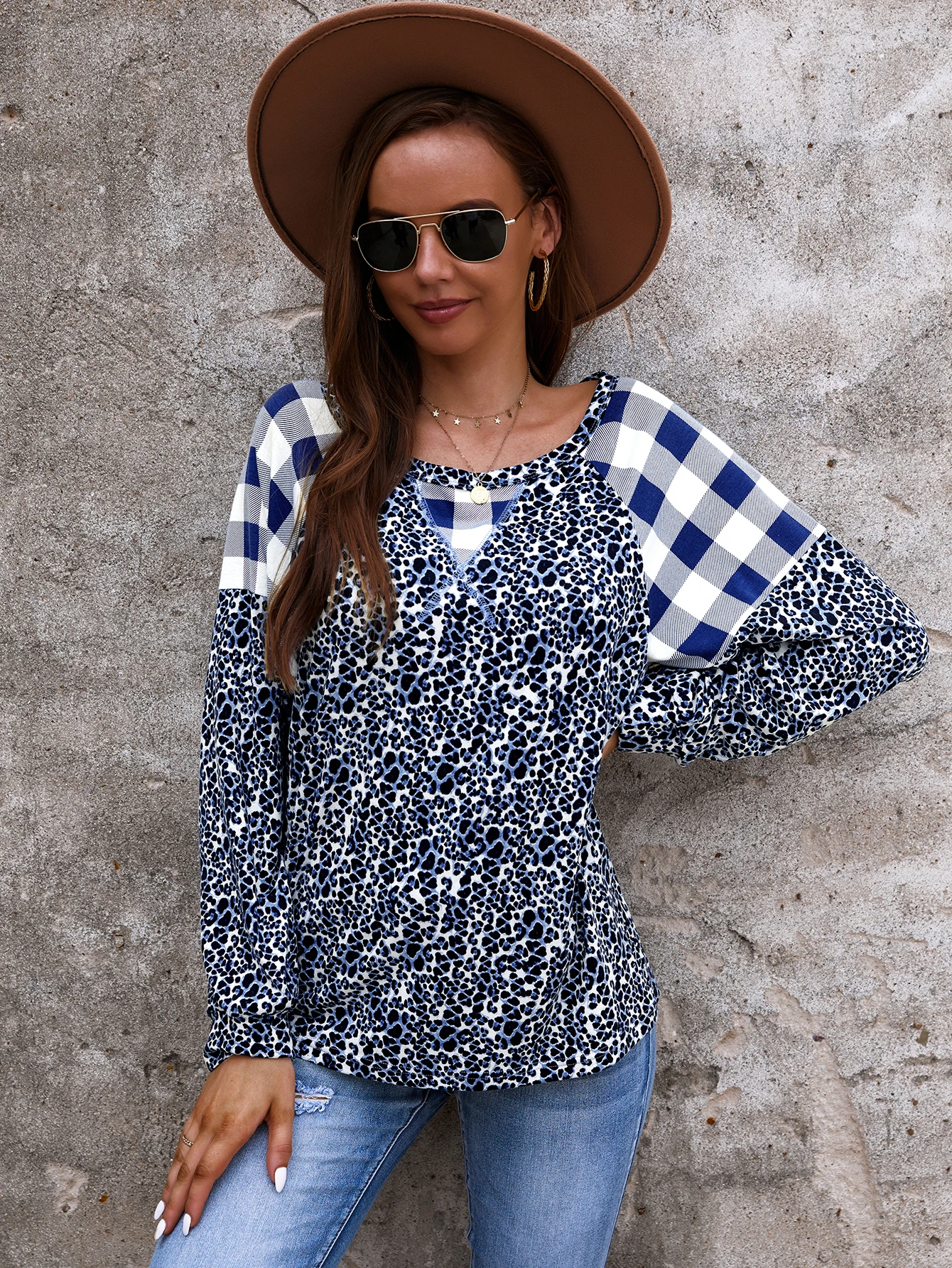 Women Print Raglan Sweater Fashion Oversized Pullovers Ladies Winter Long Sleeve Loose Sweater Ladies Top 
Women Print Raglan Sweater Fashion Oversized Pullovers Ladies Winter Long Sleeve Loose Sweater Ladies Top