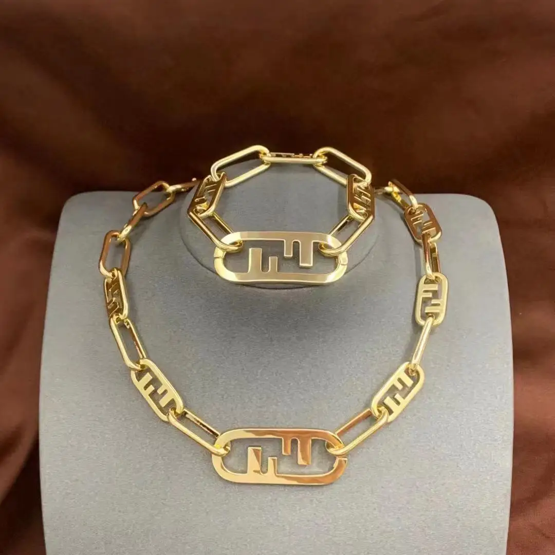 Letter F Fashion Jewelry Women Necklace and Bracelet Made of Brass Top Quality Birthday Gift and Charm Jewelry Set Match
Letter F Fashion Jewelry Women Necklace and Bracelet Made of Brass Top Quality Birthday Gift and Charm Jewelry Set Match