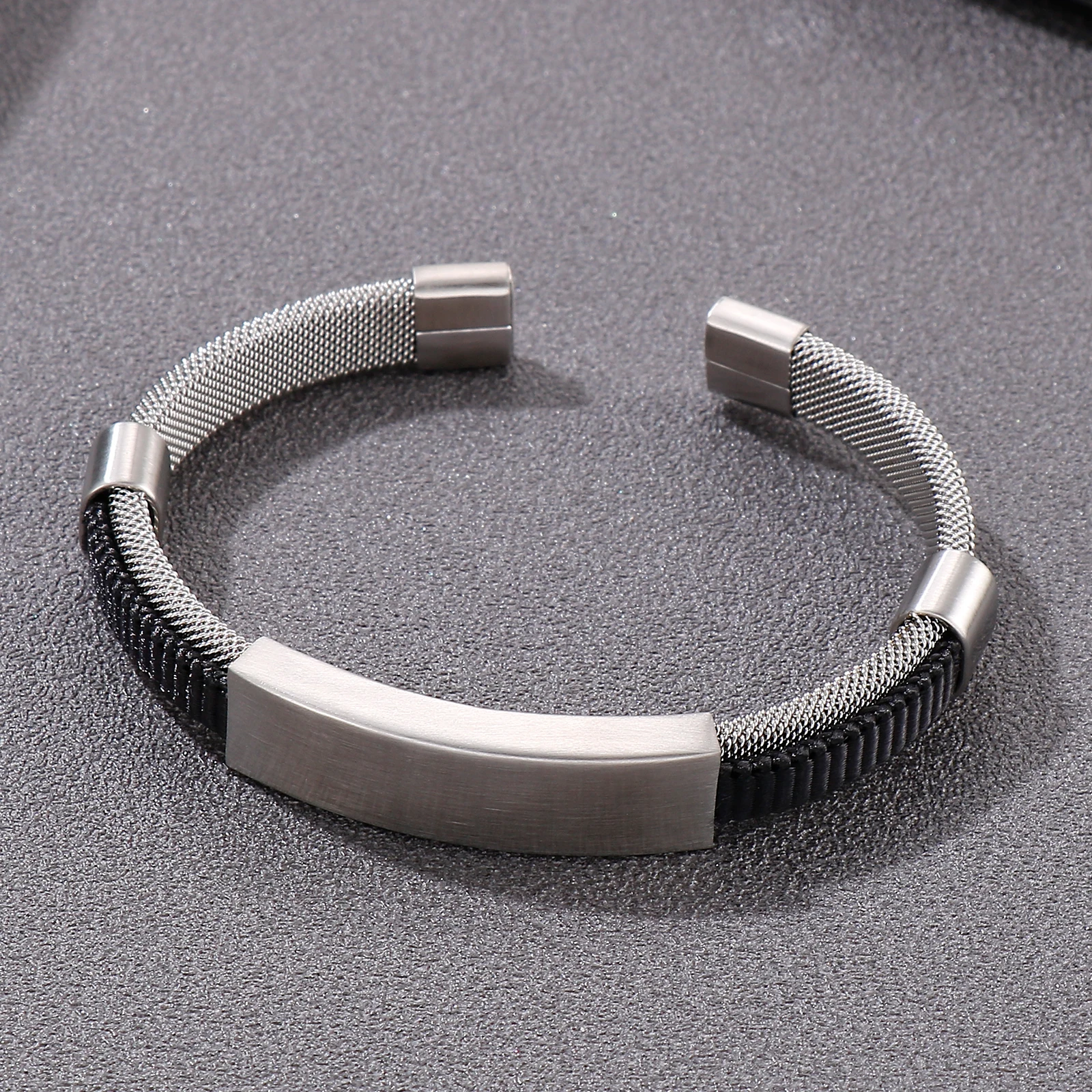 HaoYi Stainless Steel Open Bracelet Men Fashion Simple Gold Silver Color Cuff Party Jewelry Gift
HaoYi Stainless Steel Open Bracelet Men Fashion Simple Gold Silver Color Cuff Party Jewelry Gift