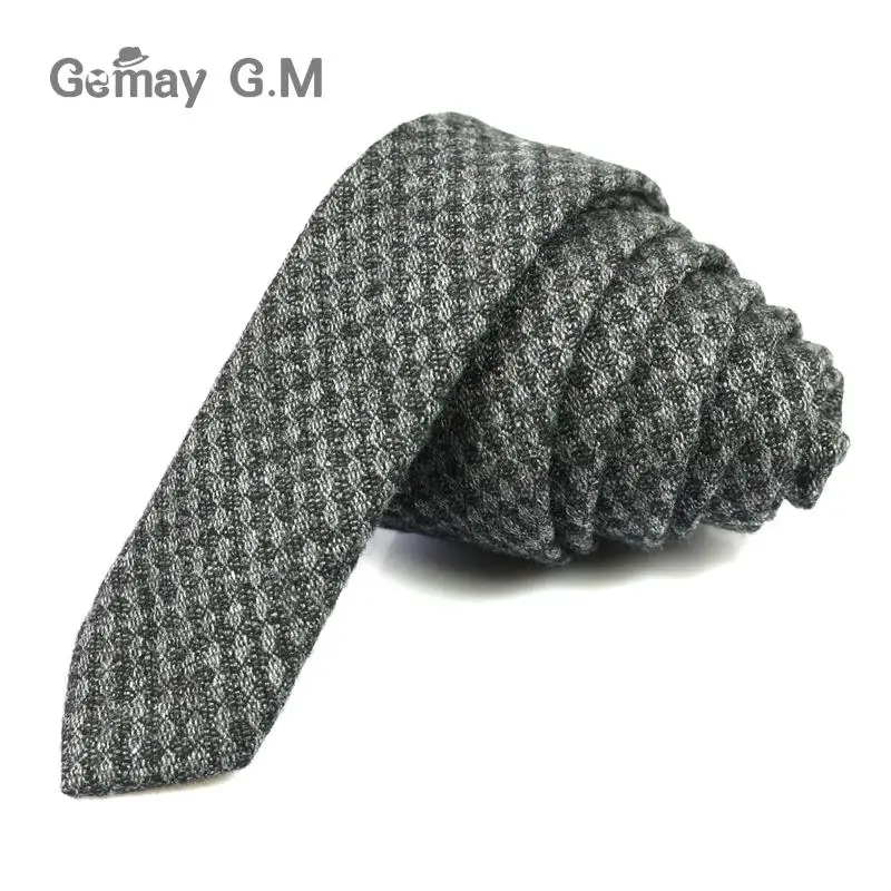 New 100% Wool ties For men High Quality Brand Narrow Slim Tie Plaid 5cm Mens Necktie for Wedding Cravats
New 100% Wool ties For men High Quality Brand Narrow Slim Tie Plaid 5cm Mens Necktie for Wedding Cravats
