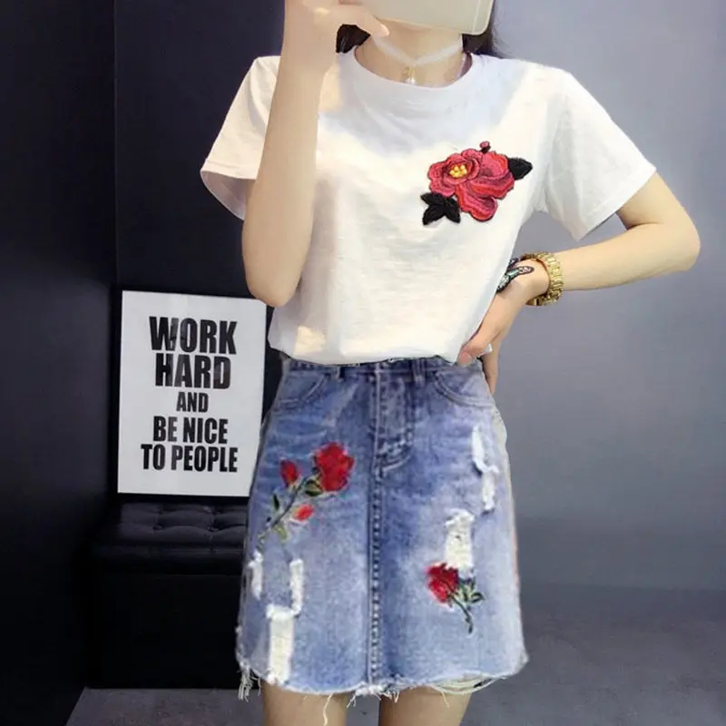 2021 New Summer Skirt Suits Women O-neck Short Sleeve T-shirt + Embroidery Tassel Denims Skirts Sets Female 2 Piece Sets Q421
2021 New Summer Skirt Suits Women O-neck Short Sleeve T-shirt + Embroidery Tassel Denims Skirts Sets Female 2 Piece Sets Q421