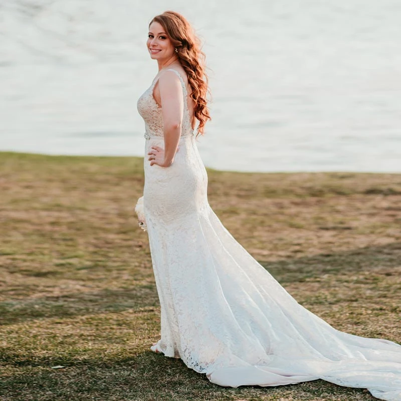 Lace Wedding Dress Plus Size V Neck Sleeveless Backless Long Train 2020 Garden Wedding Bridal Gowns Vestido De Novia Custom Size
Lace Wedding Dress Plus Size V Neck Sleeveless Backless Long Train 2020 Garden Wedding Bridal Gowns Vestido De Novia Custom Size
