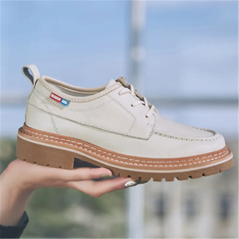 Leather shoes female New England low casual shoes for young fashion women leather shoes thick bottom tooling sandals
Leather shoes female New England low casual shoes for young fashion women leather shoes thick bottom tooling sandals