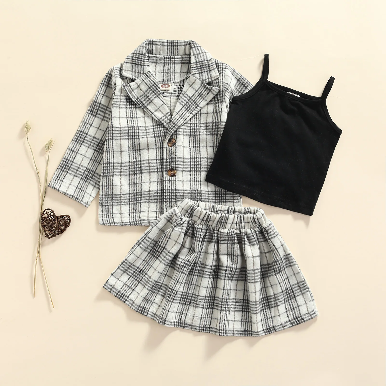 3Pcs Fashion Kids Baby Girls Clothes Autumn Outfit Plaid Long Sleeve Lapel Suit Coat Tops + Mini Skirt + Solid Color Camisole
3Pcs Fashion Kids Baby Girls Clothes Autumn Outfit Plaid Long Sleeve Lapel Suit Coat Tops + Mini Skirt + Solid Color Camisole