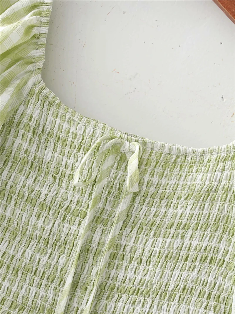 KRSB Za Summer Women's One-line Collar Lantern Sleeve Aline Long Skirt Green and White Small Plaid Dress Sweet Girly Style
KRSB Za Summer Women's One-line Collar Lantern Sleeve Aline Long Skirt Green and White Small Plaid Dress Sweet Girly Style