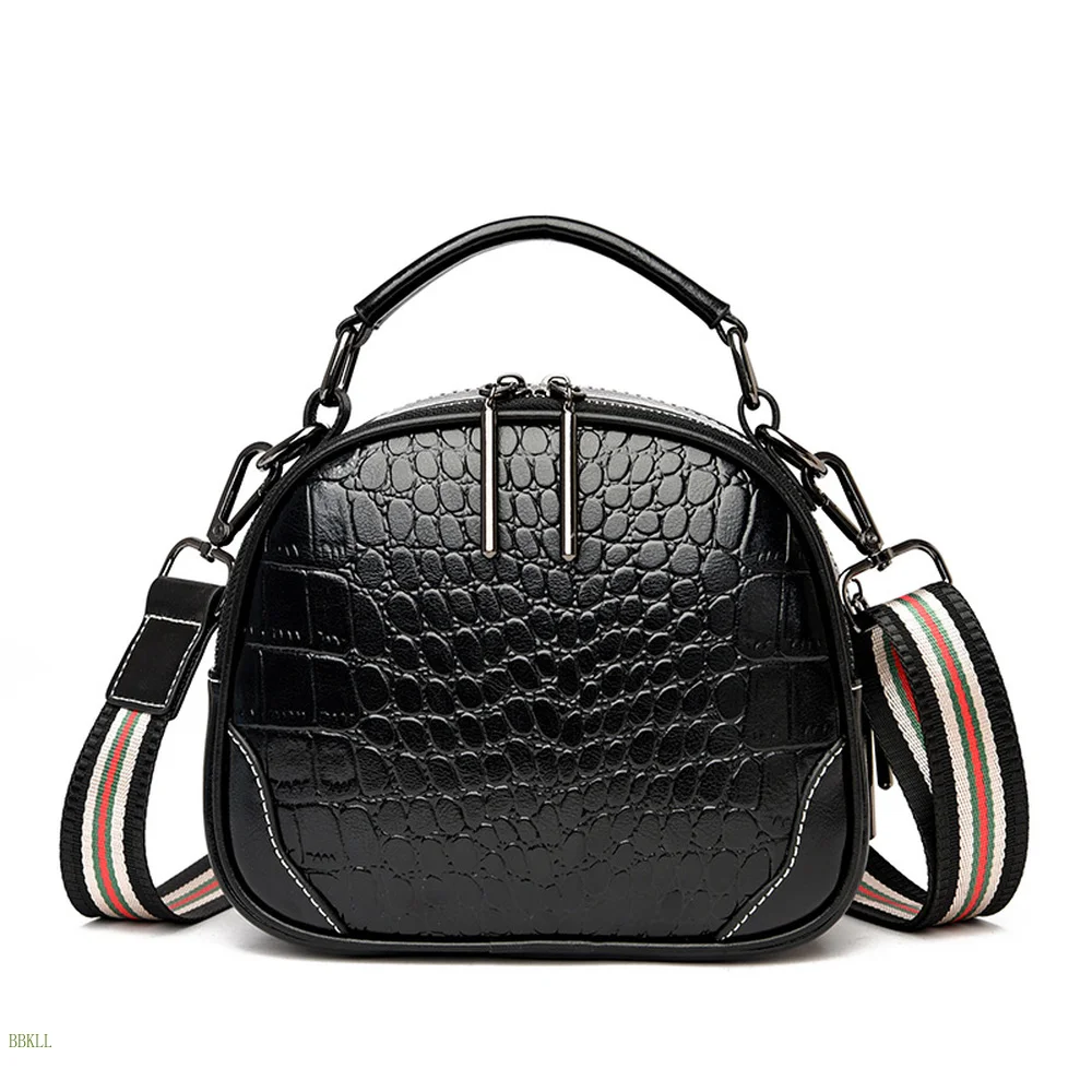 Leather high-end luxury brand women's shoulder bag 2021 fashion designer small round bag ladies handbag all-match messenger bag
Leather high-end luxury brand women's shoulder bag 2021 fashion designer small round bag ladies handbag all-match messenger bag