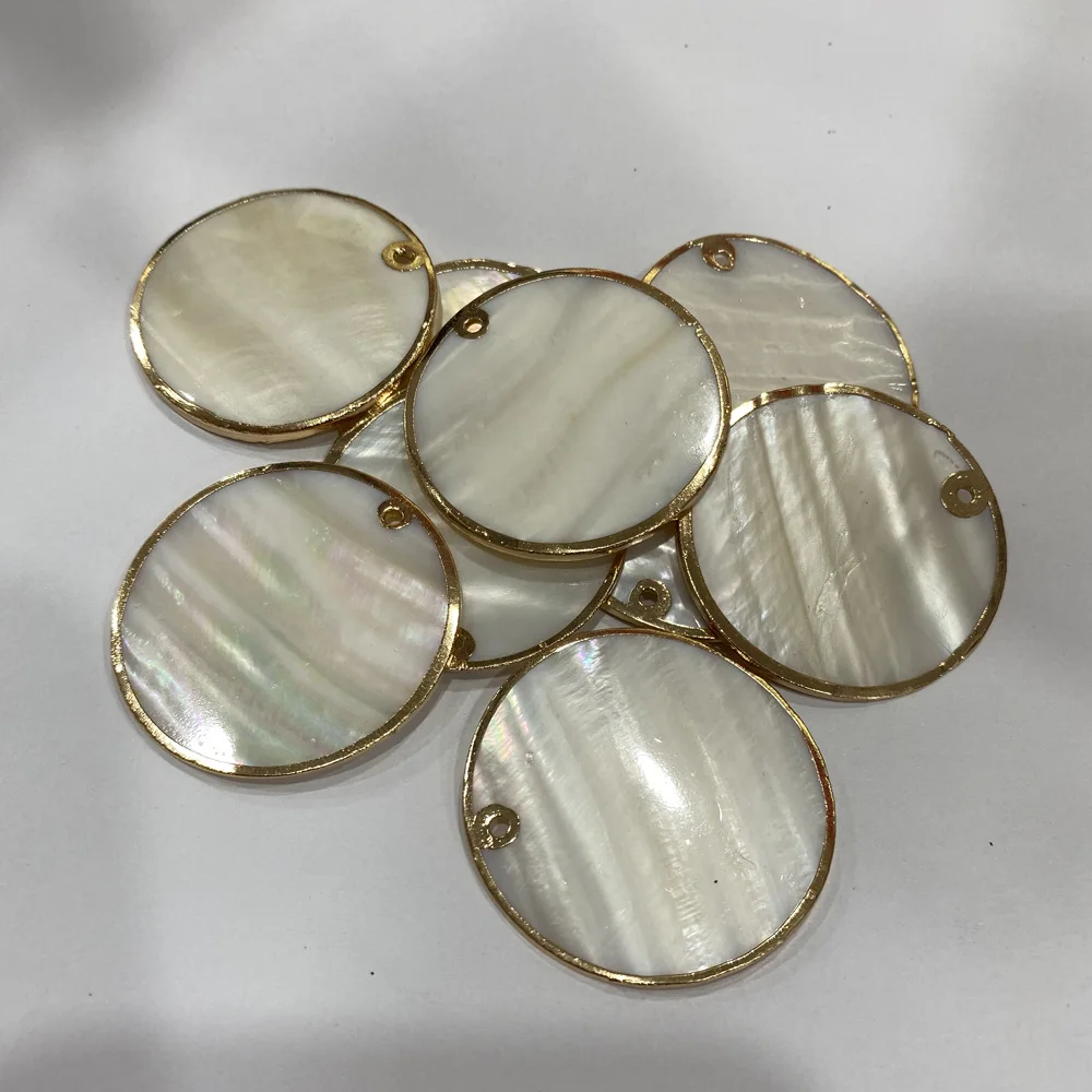 2pcs Natural Shell White Shell Disc Shaped Boutique Shell Pendant for Women Making DIY Necklace Jewelry Gift Accessories
2pcs Natural Shell White Shell Disc Shaped Boutique Shell Pendant for Women Making DIY Necklace Jewelry Gift Accessories