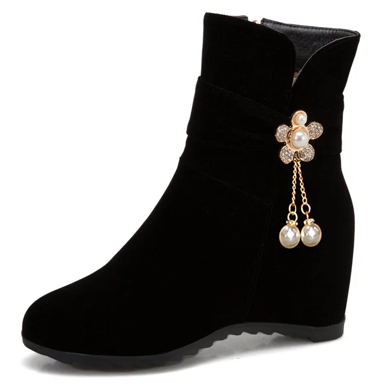 NASBAVI new fashion suede contracted Europe and America British style zipper height increasing pearl flower winter short boot
NASBAVI new fashion suede contracted Europe and America British style zipper height increasing pearl flower winter short boot
