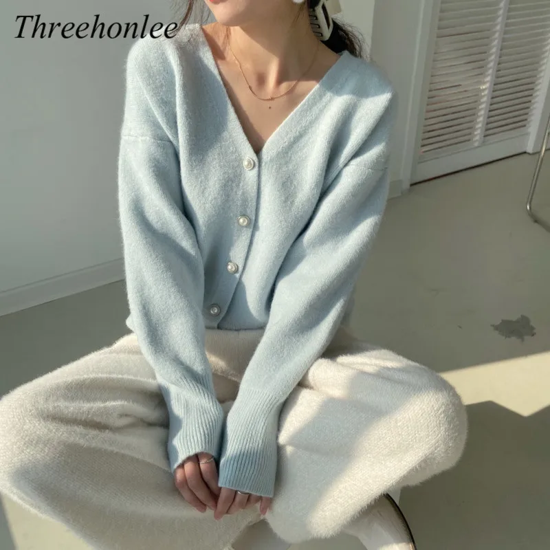 Casual Women's Sweaters Autumn Vintage Loose Sweater Knitted Button Maxi Cardigan Female Korean Fashion Blouse Tops
Casual Women's Sweaters Autumn Vintage Loose Sweater Knitted Button Maxi Cardigan Female Korean Fashion Blouse Tops