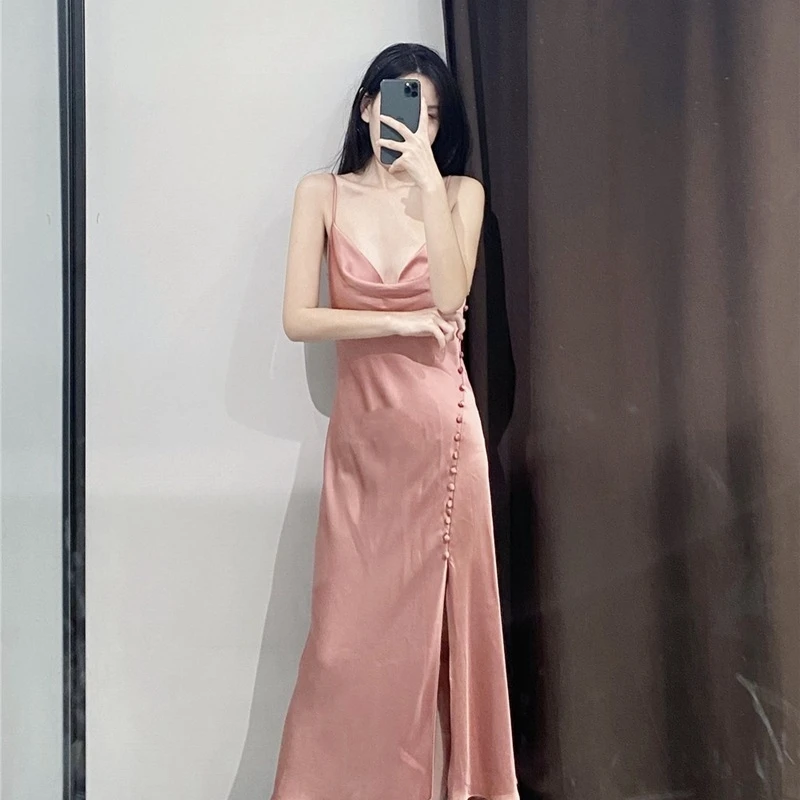 YOSIBCD Women 2021 Fashion With Covered Buttons Vents Hem Midi Dress Vintage Backless Thin Straps Female Dresses Vestidos Mujer
YOSIBCD Women 2021 Fashion With Covered Buttons Vents Hem Midi Dress Vintage Backless Thin Straps Female Dresses Vestidos Mujer