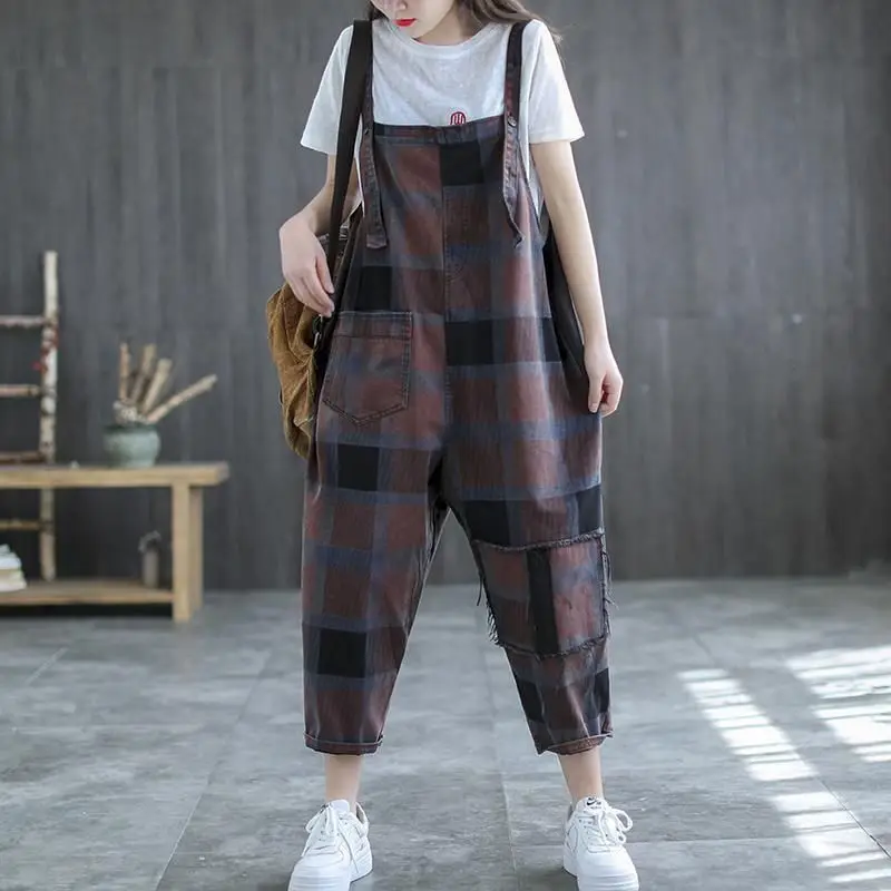 Retro denim suspenders women's 2021 spring and summer new large loose print contrast check Harlan Jumpsuit trend
Retro denim suspenders women's 2021 spring and summer new large loose print contrast check Harlan Jumpsuit trend